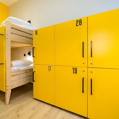 Bee Station 2*