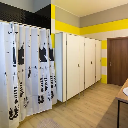 Bee Station Hotel