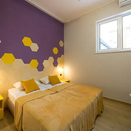 Bee Station Hotel Kiev