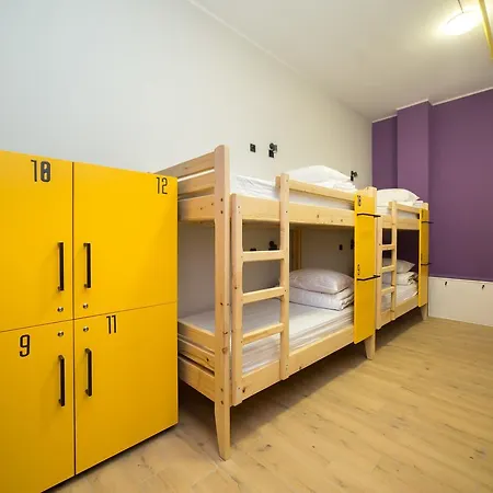 Bee Station Hotel