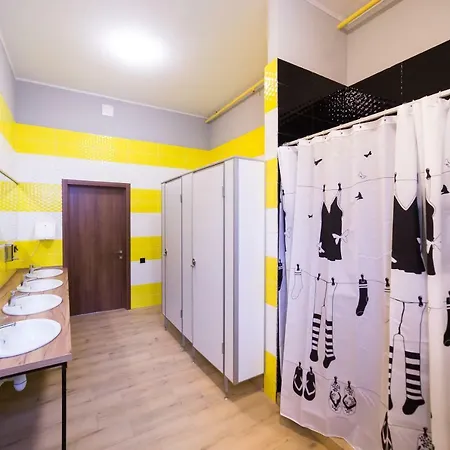 Hotel Bee Station 2*